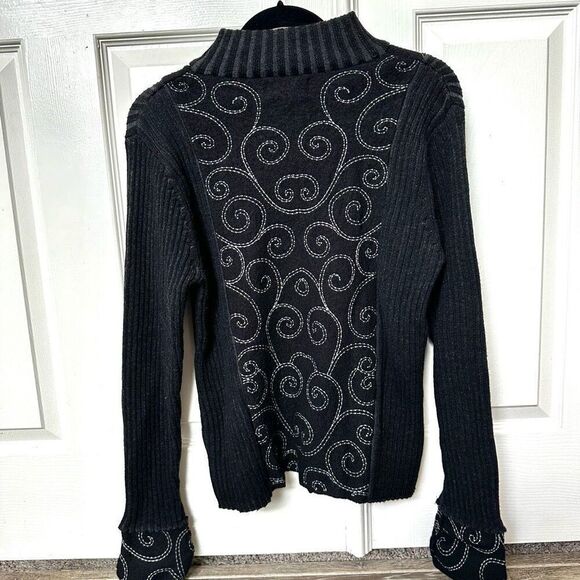 Icelandic Design wool black swirl button down sweater/jacket - Picture 3 of 9